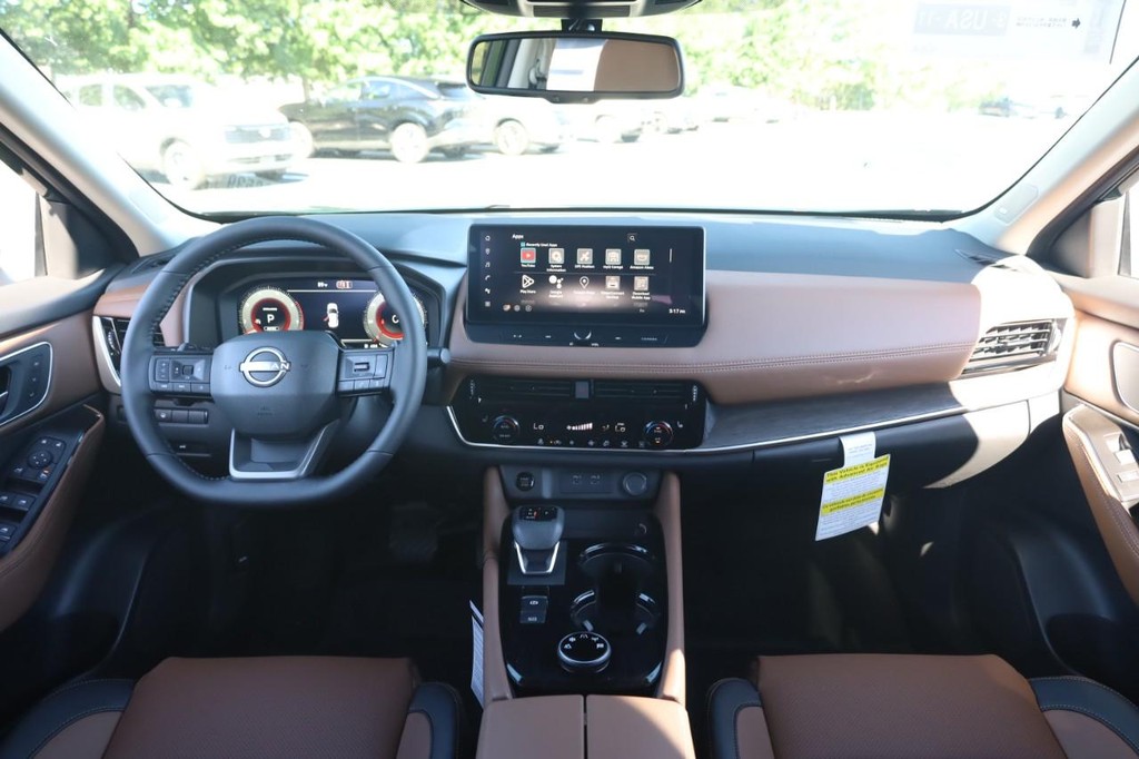 Nissan Rogue Vehicle Image 22