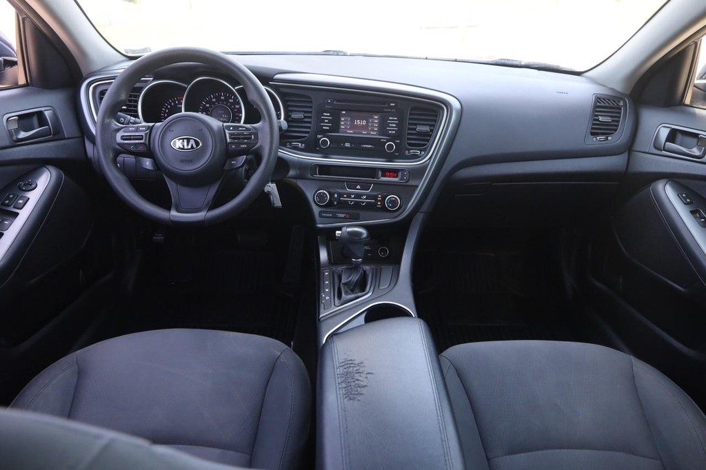 Kia Optima Vehicle Image 19