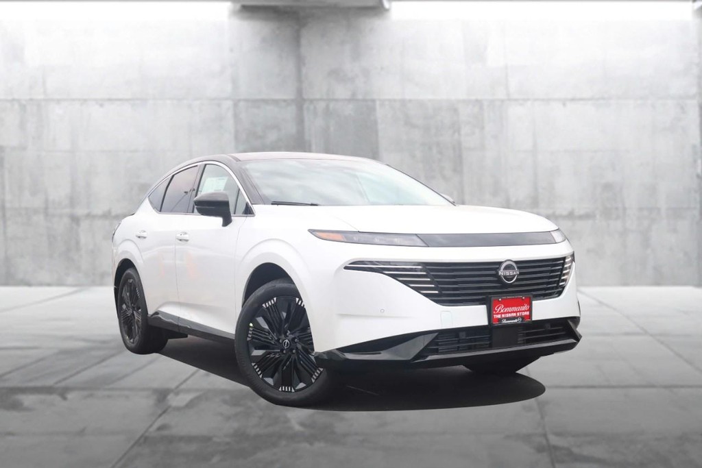 Nissan Murano Vehicle Full-screen Gallery Image 2