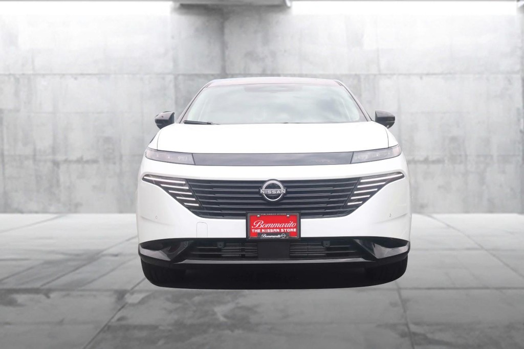 Nissan Murano Vehicle Full-screen Gallery Image 4