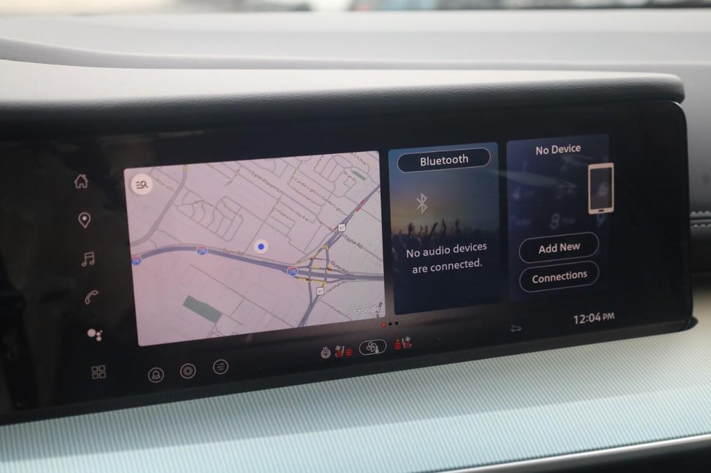 Nissan Murano Vehicle Full-screen Gallery Image 15