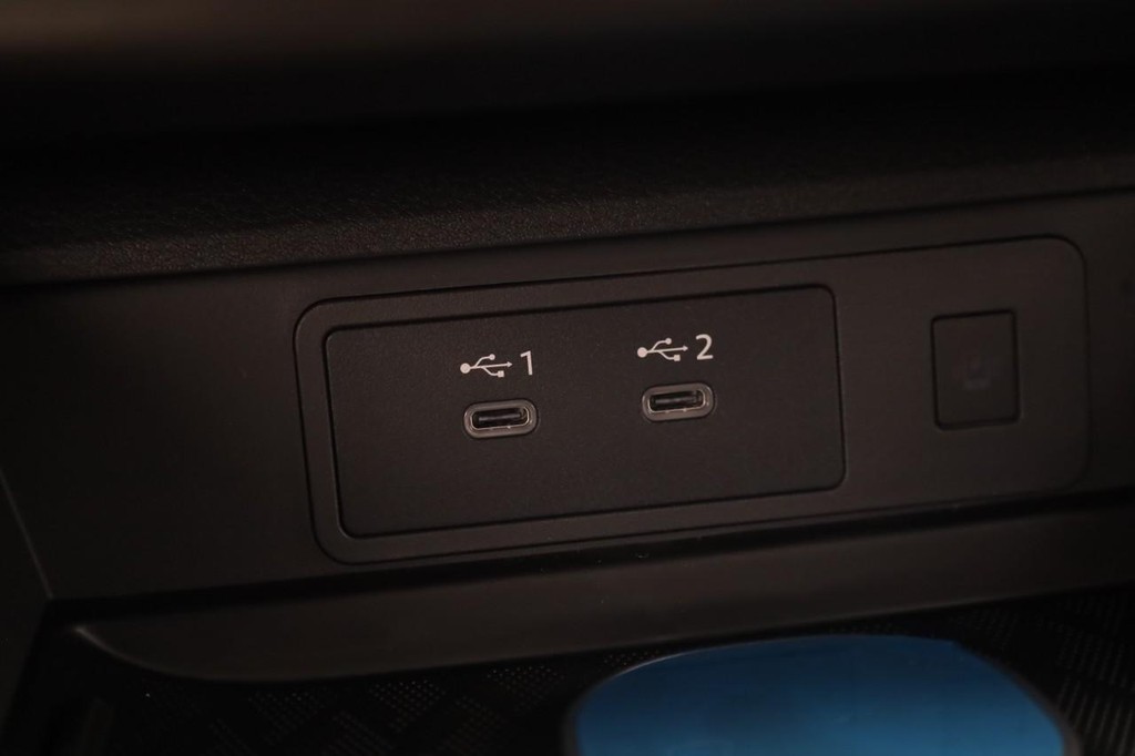 Nissan Murano Vehicle Full-screen Gallery Image 18
