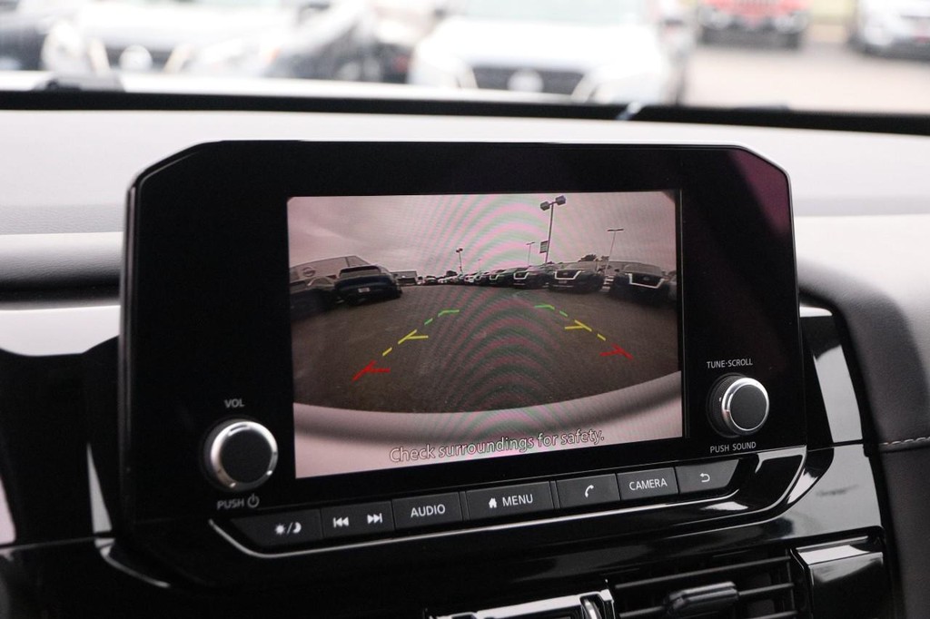 Nissan Pathfinder Vehicle Image 19