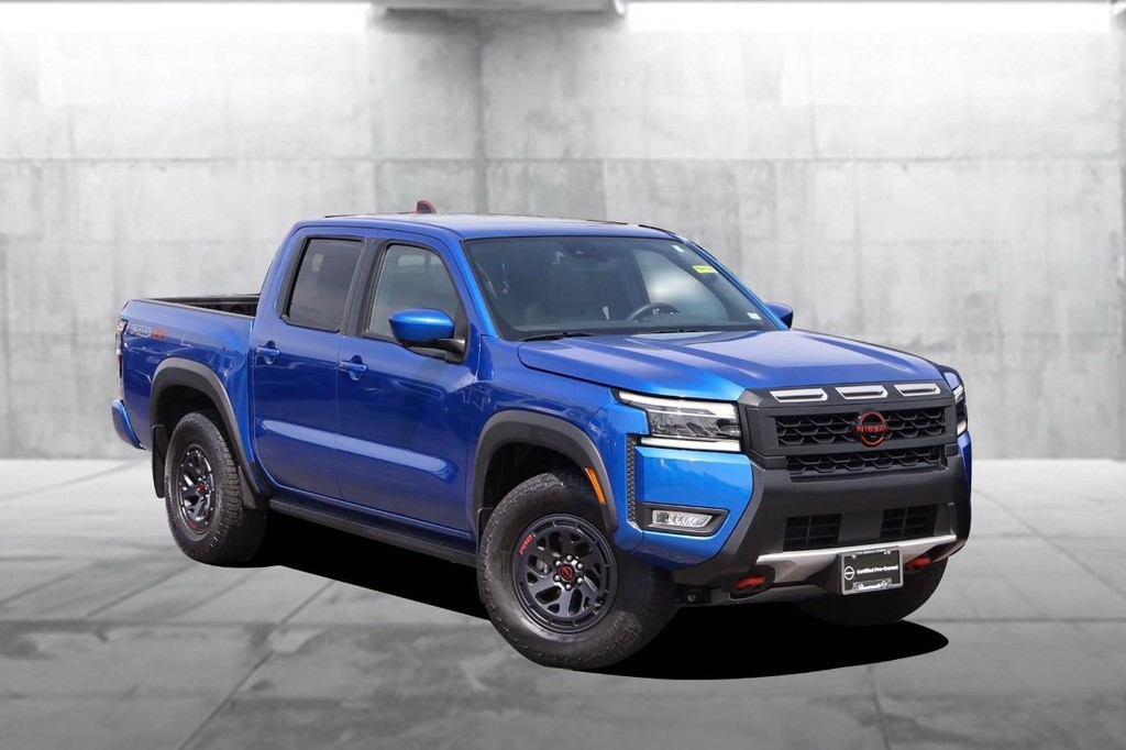 Nissan Frontier Vehicle Image 02