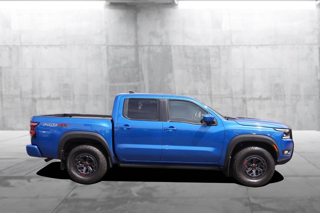 Nissan Frontier Vehicle Image 05