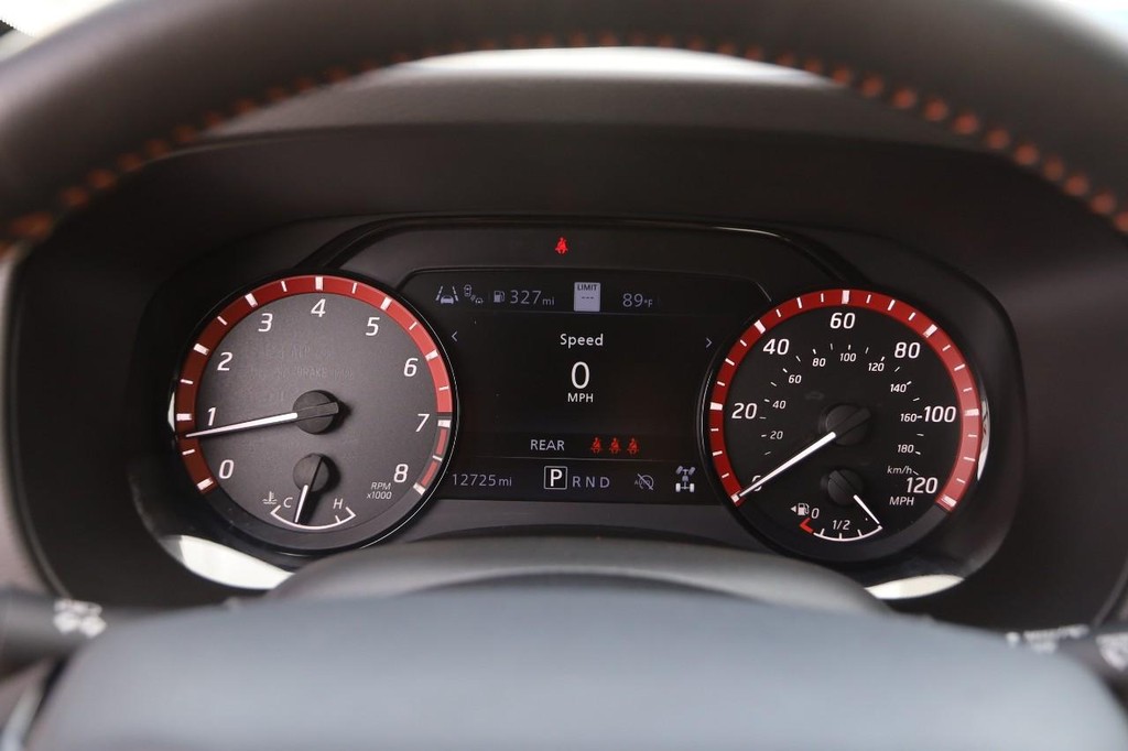 Nissan Frontier Vehicle Image 14