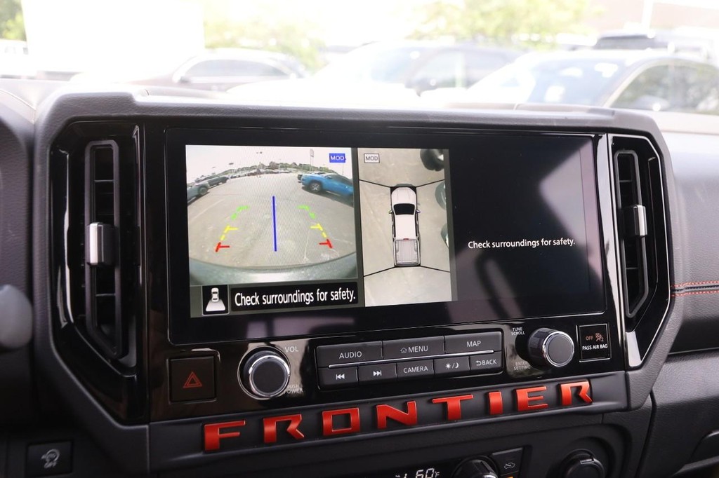 Nissan Frontier Vehicle Image 18