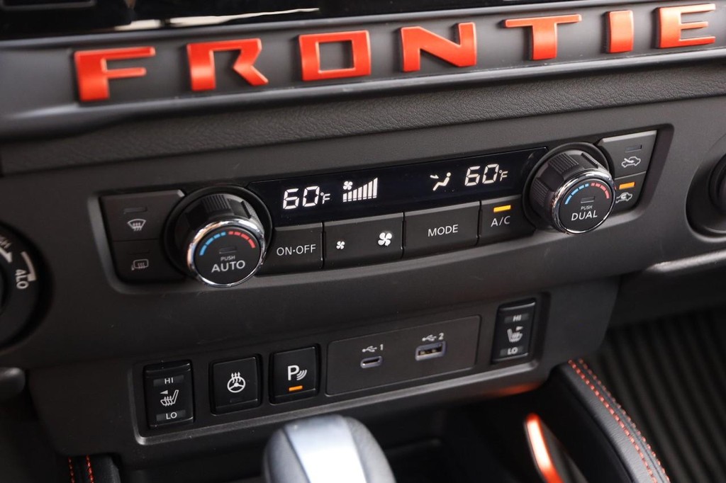 Nissan Frontier Vehicle Image 19