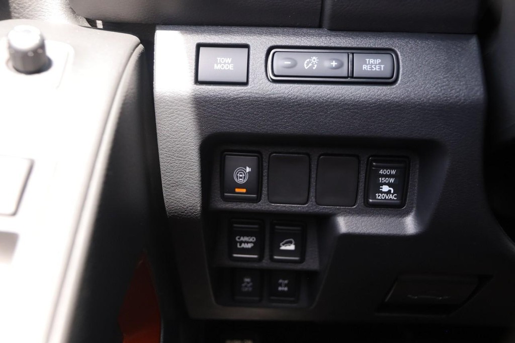 Nissan Frontier Vehicle Image 22