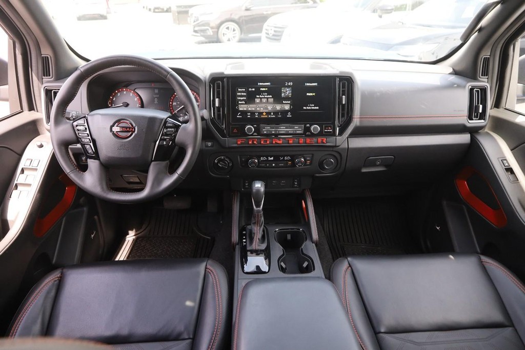 Nissan Frontier Vehicle Image 23