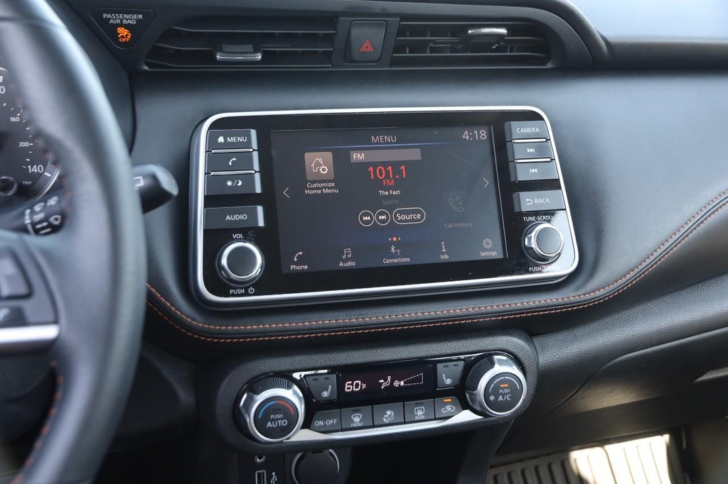 Nissan Kicks Vehicle Image 16