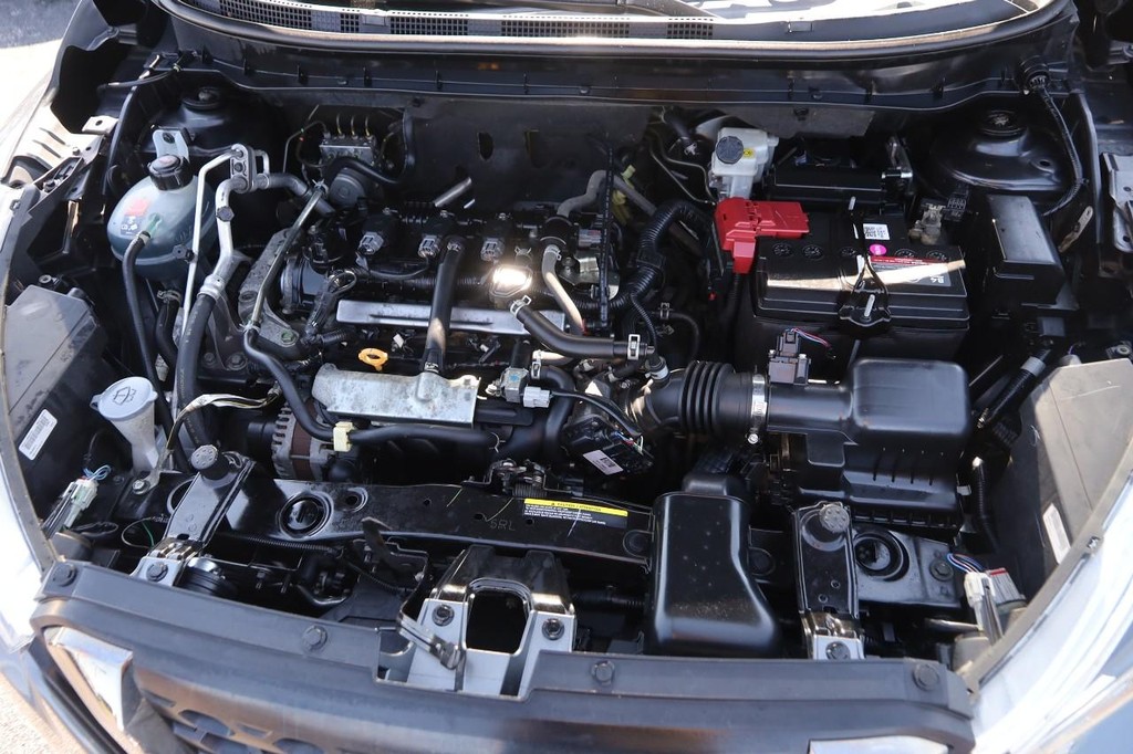 Nissan Kicks Vehicle Image 26