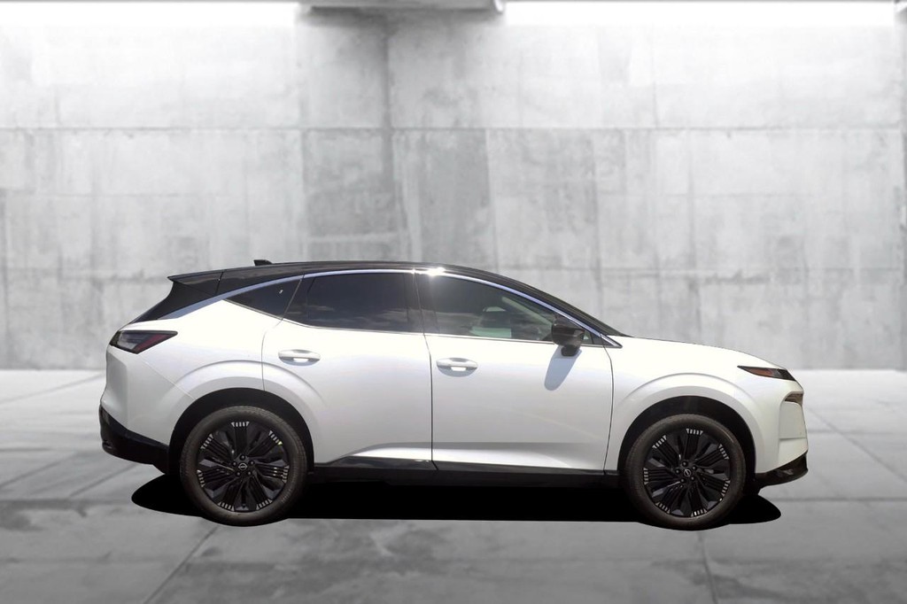 Nissan Murano Vehicle Image 05