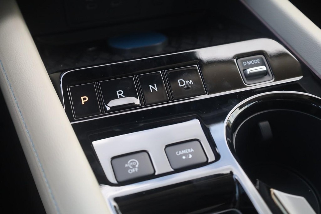 Nissan Murano Vehicle Image 19