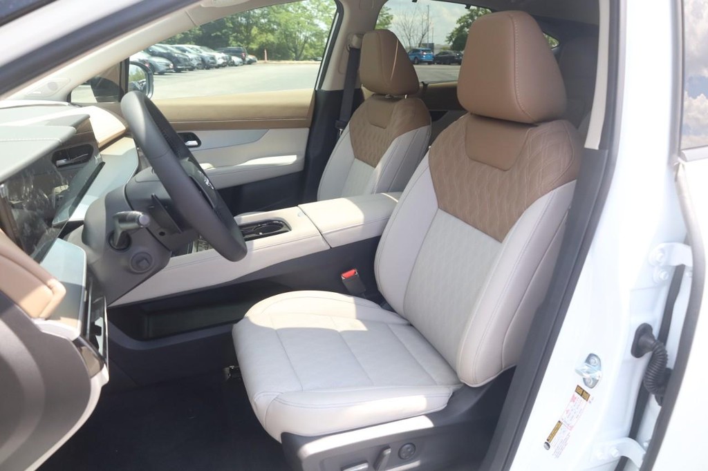 Nissan Murano Vehicle Image 20