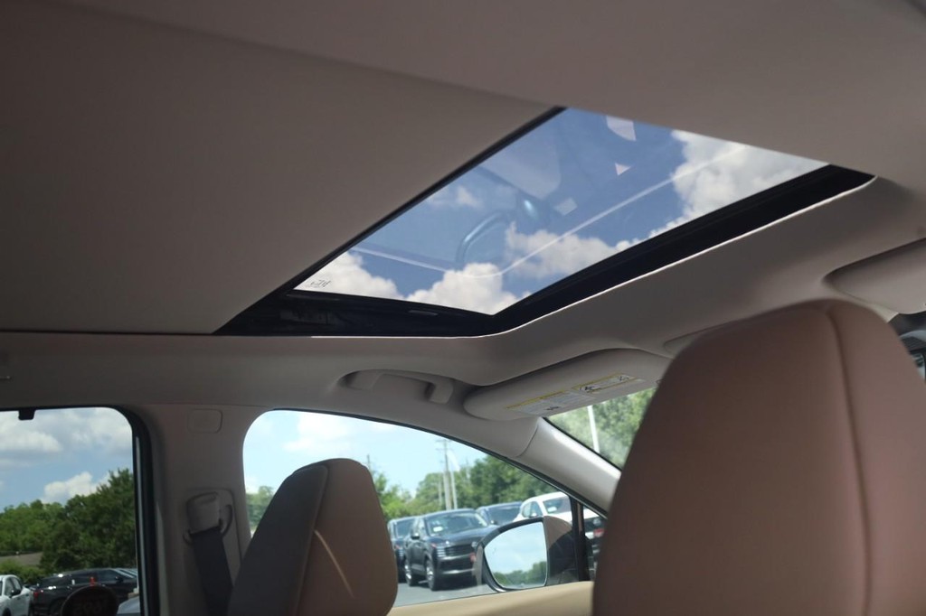 Nissan Murano Vehicle Image 23