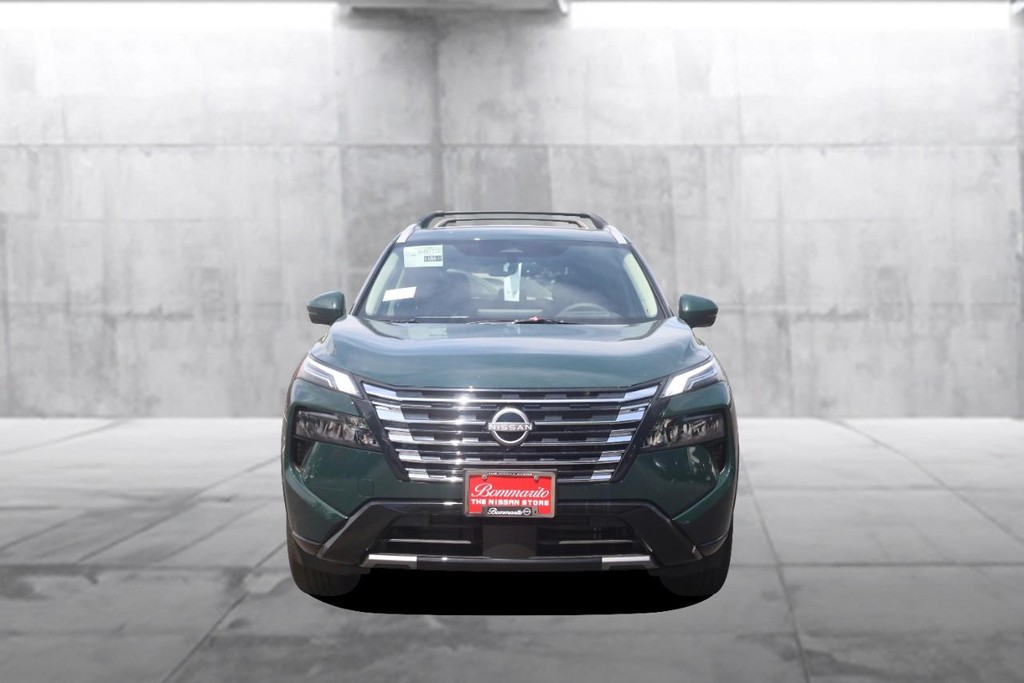 Nissan Rogue Vehicle Image 04