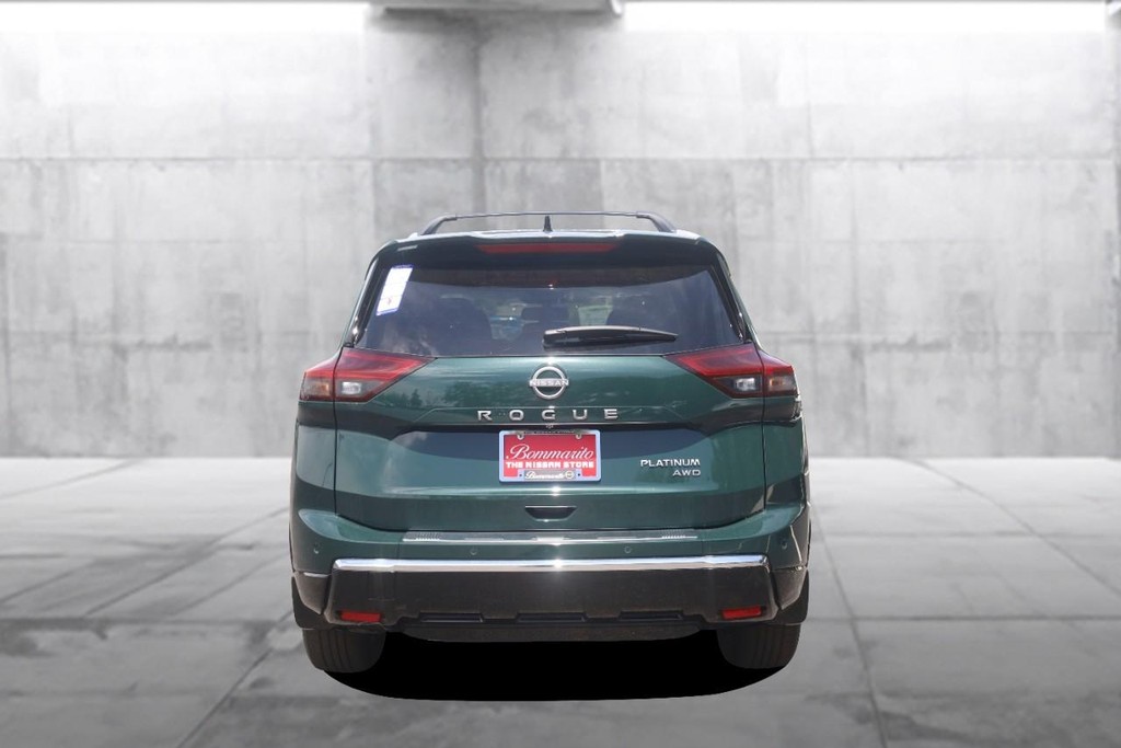 Nissan Rogue Vehicle Image 06
