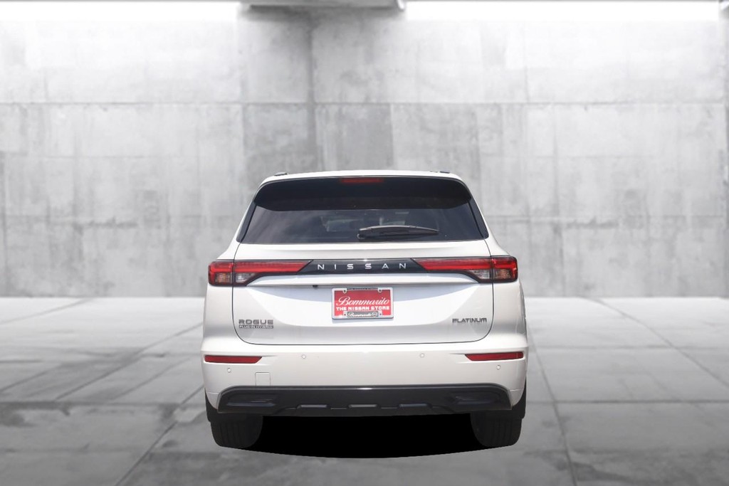 Nissan Rogue Plug-In Hybrid Vehicle Image 06