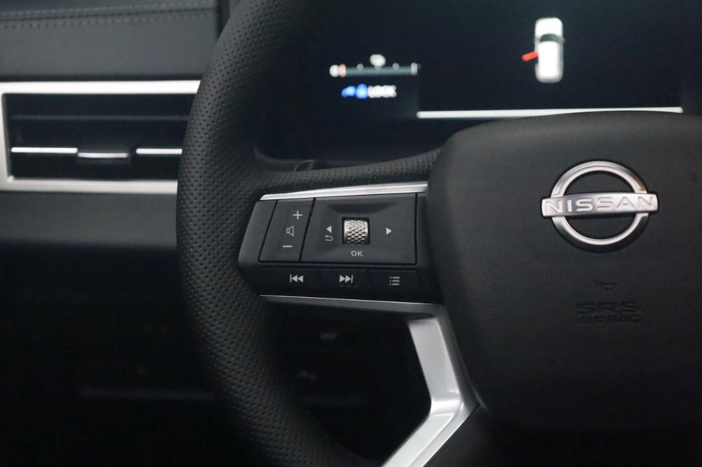 Nissan Rogue Plug-In Hybrid Vehicle Image 09
