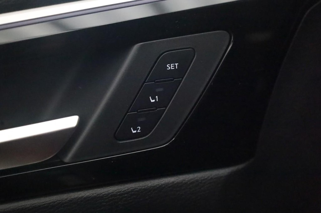 Nissan Rogue Plug-In Hybrid Vehicle Image 11