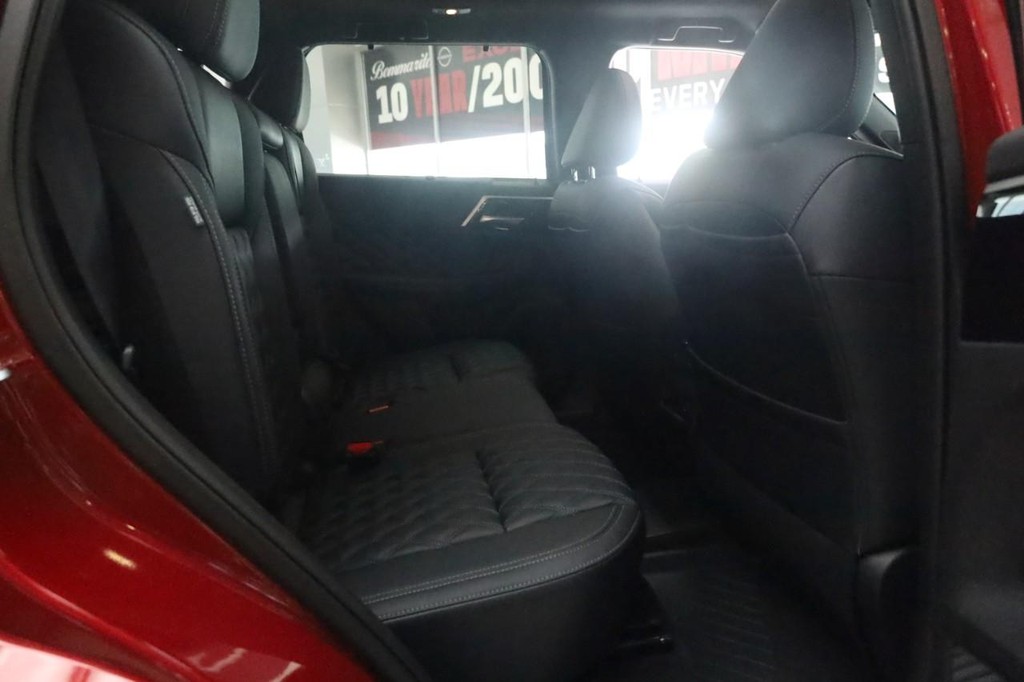 Nissan Rogue Plug-In Hybrid Vehicle Image 22