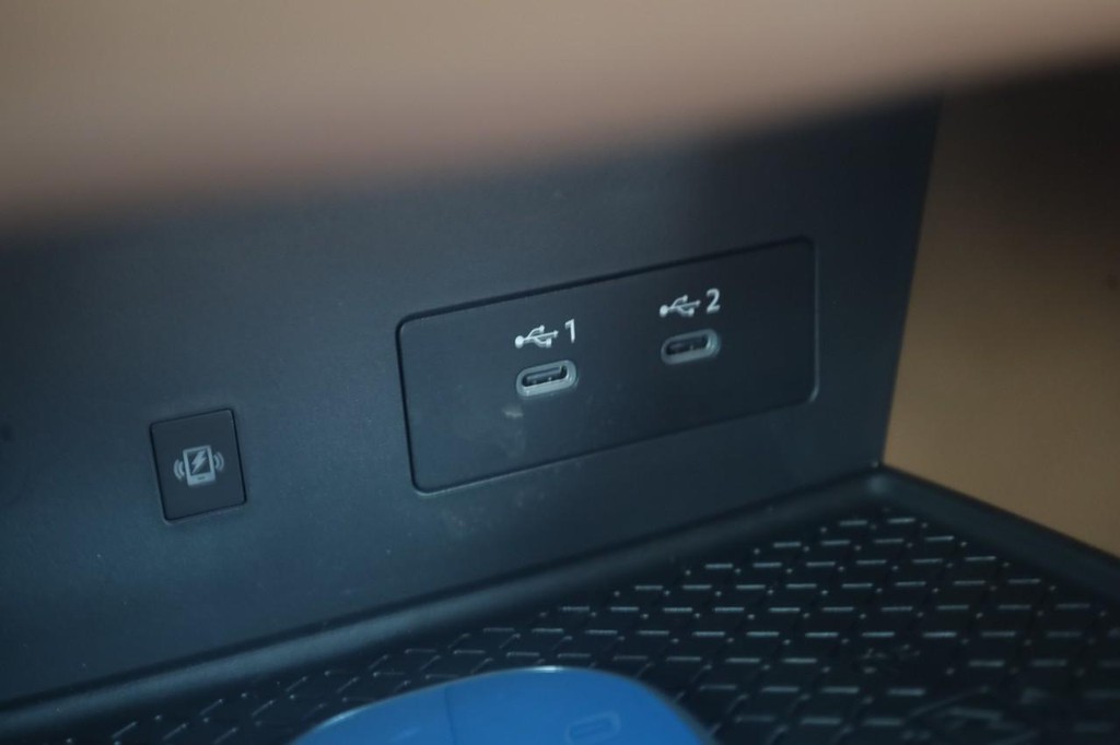 Nissan Pathfinder Vehicle Image 18