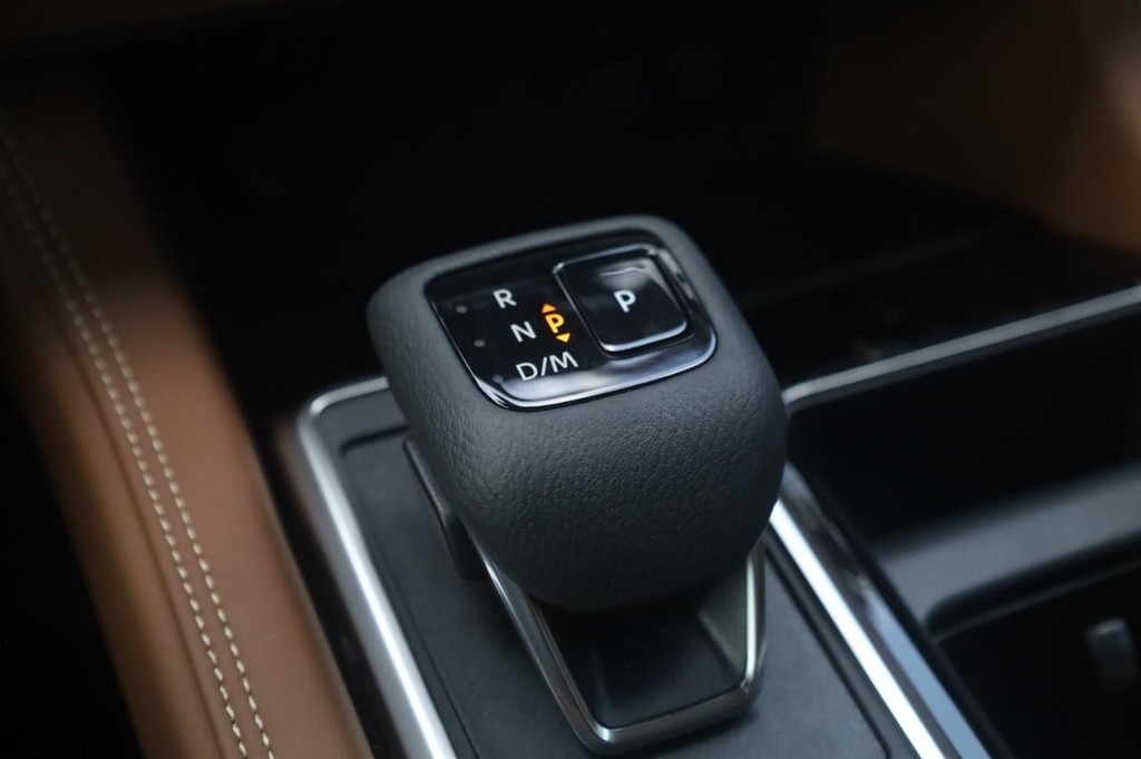 Nissan Pathfinder Vehicle Image 20