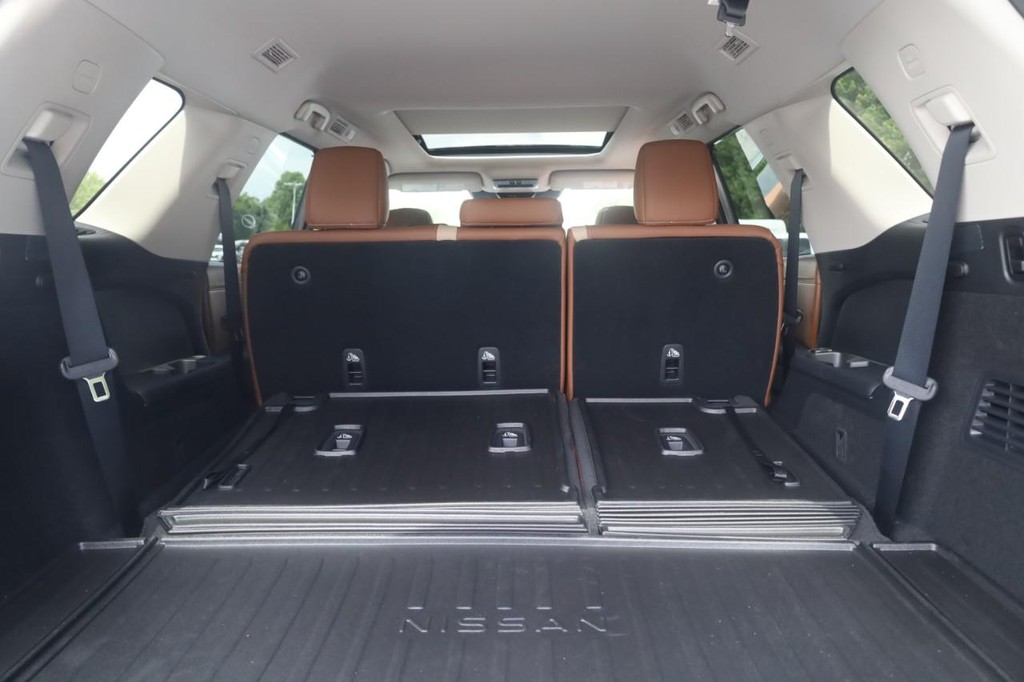 Nissan Pathfinder Vehicle Image 26