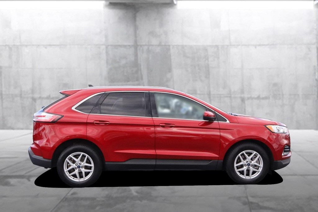 Ford Edge Vehicle Full-screen Gallery Image 05