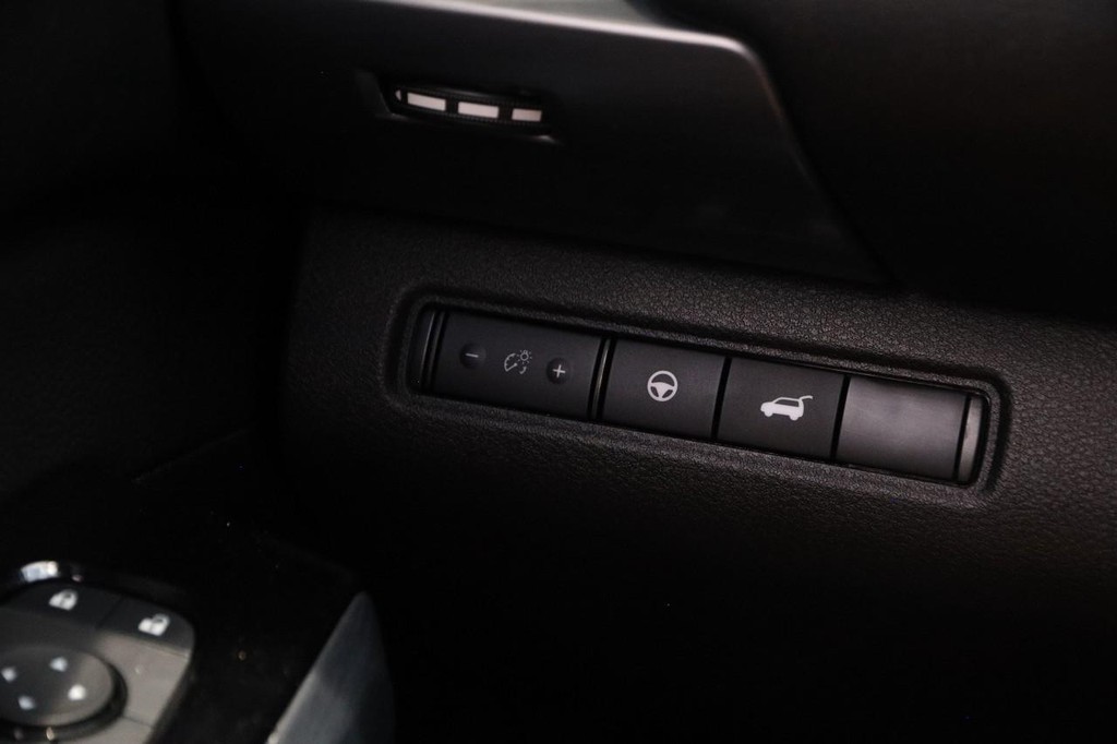 Nissan Pathfinder Vehicle Image 22