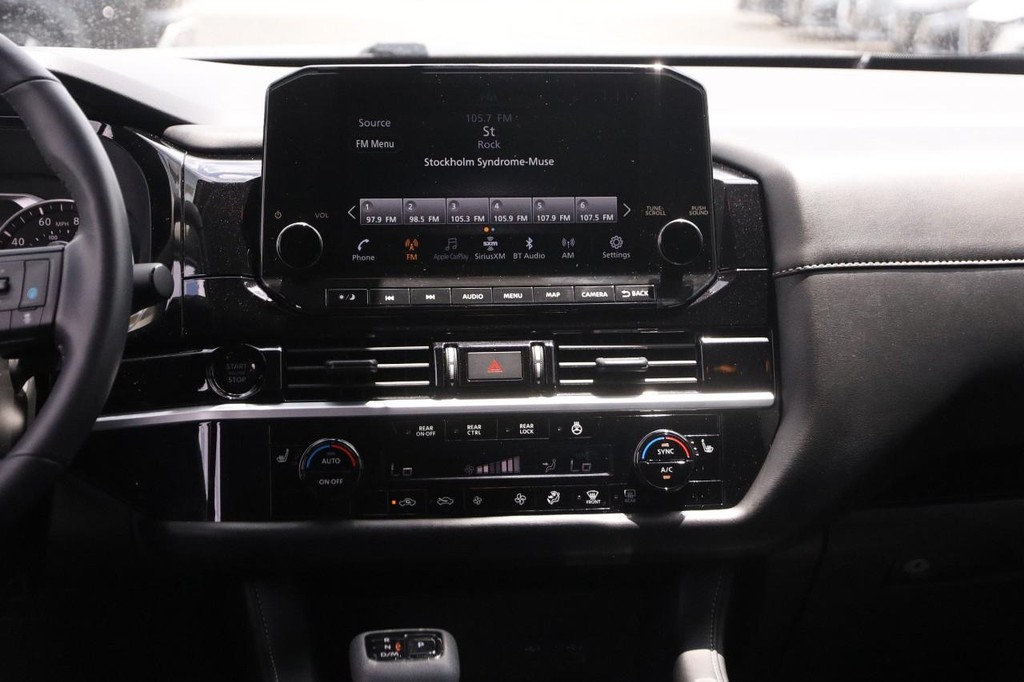 Nissan Pathfinder Vehicle Image 26