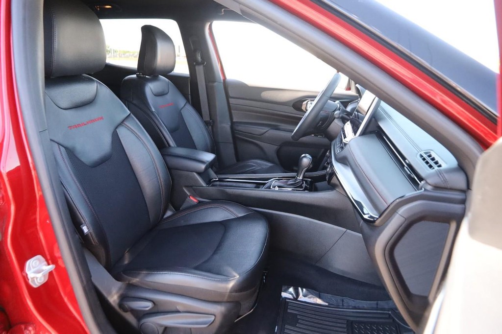 Jeep Compass Vehicle Image 26