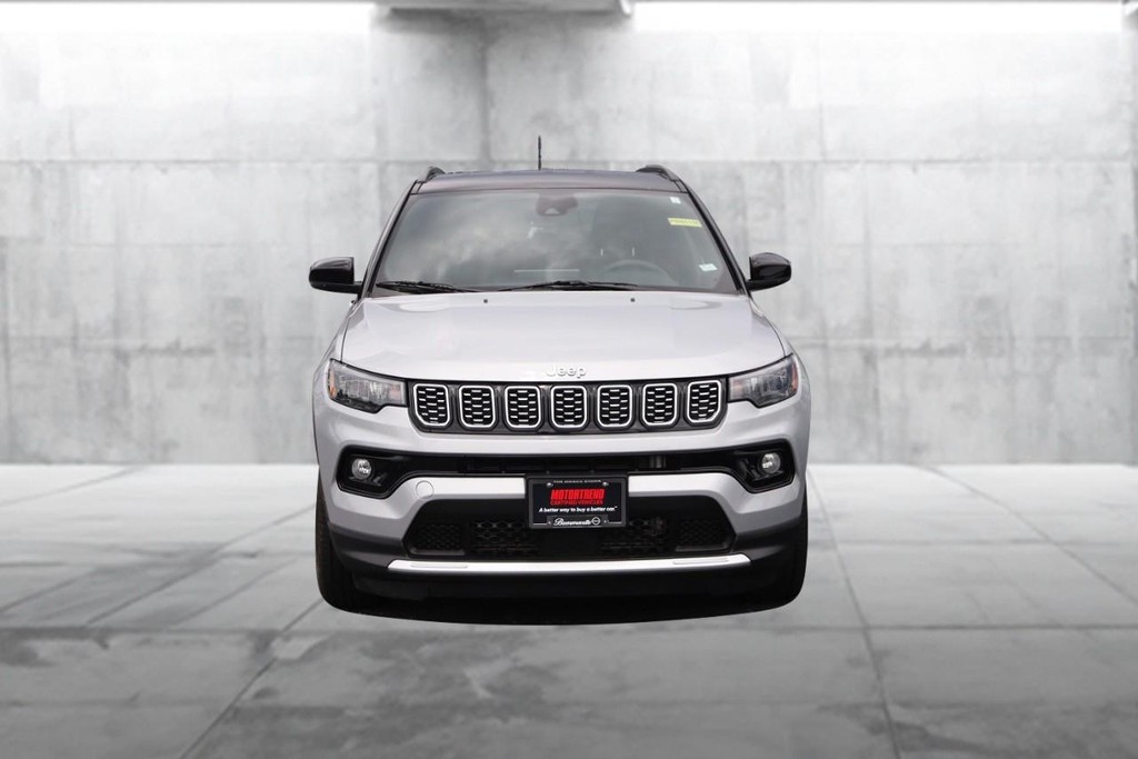 Jeep Compass Vehicle Image 04