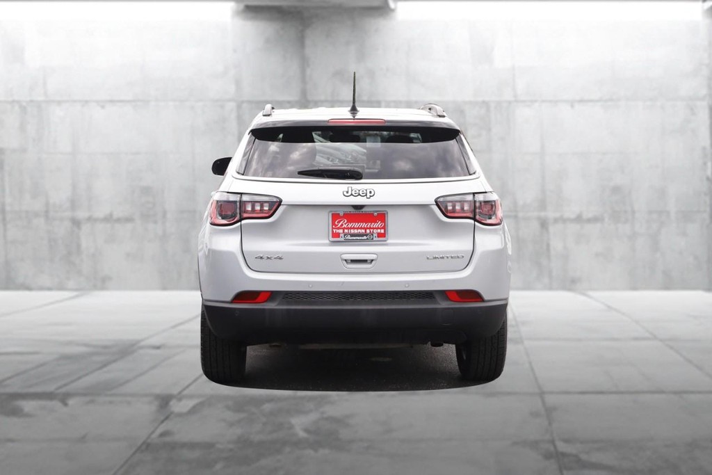 Jeep Compass Vehicle Image 06