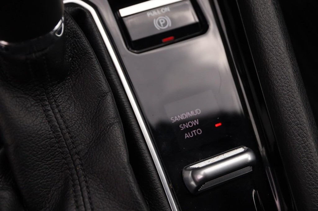 Jeep Compass Vehicle Image 18