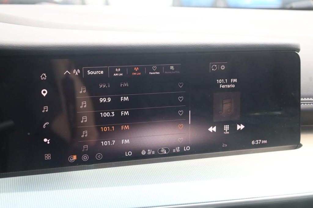 Nissan Murano Vehicle Image 15