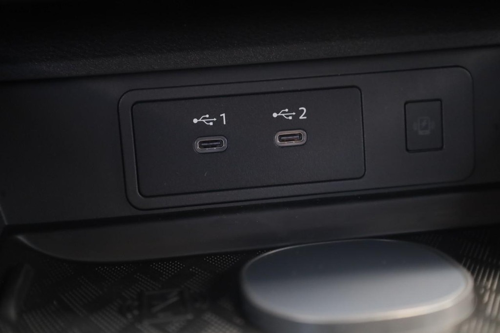 Nissan Murano Vehicle Image 18