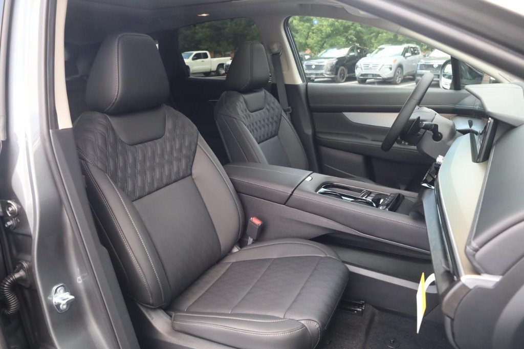 Nissan Murano Vehicle Image 21