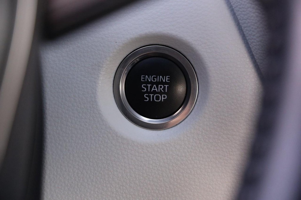 Toyota Corolla Vehicle Image 14