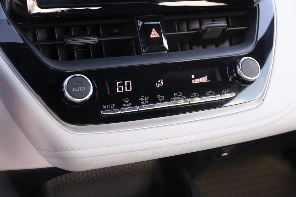 Toyota Corolla Vehicle Image 18