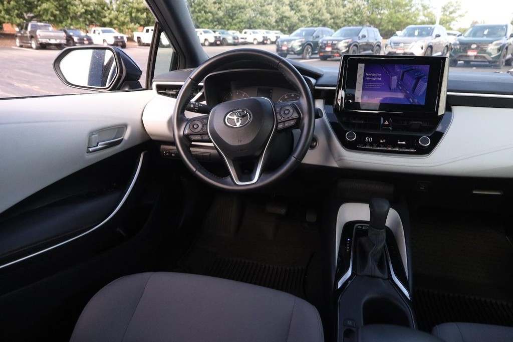 Toyota Corolla Vehicle Image 21