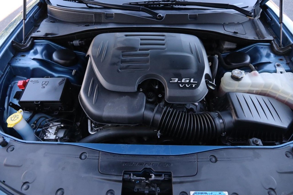 Dodge Charger Vehicle Image 26