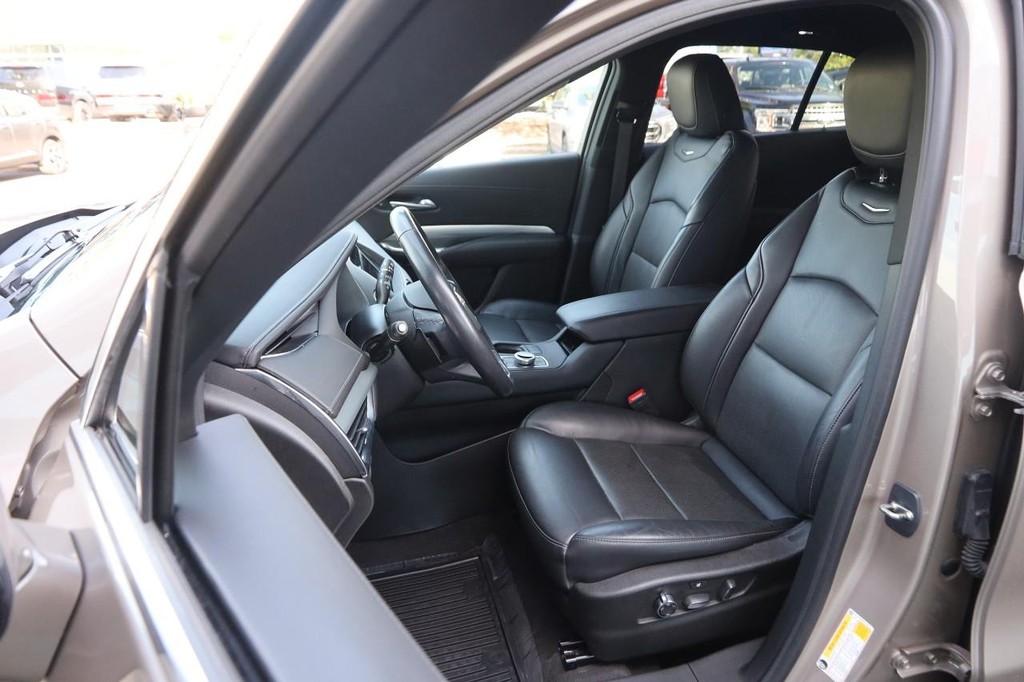 Cadillac XT4 Vehicle Image 09