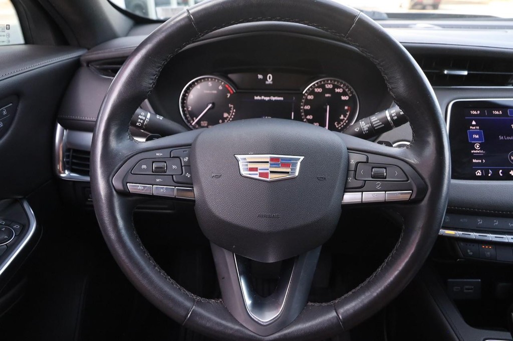 Cadillac XT4 Vehicle Image 11