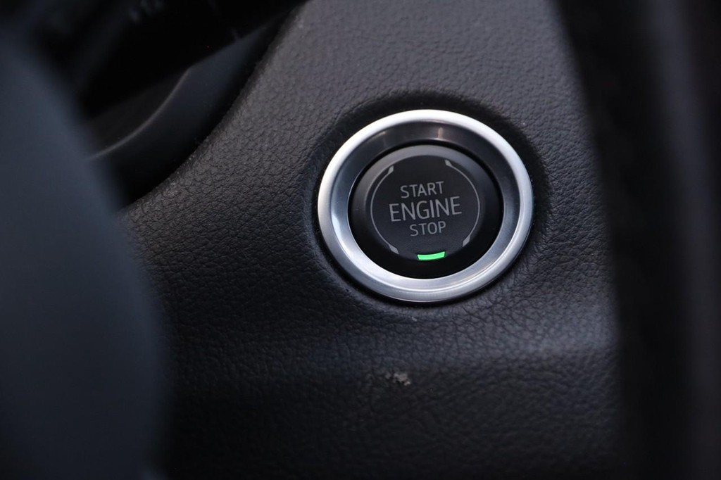 Cadillac XT4 Vehicle Image 15