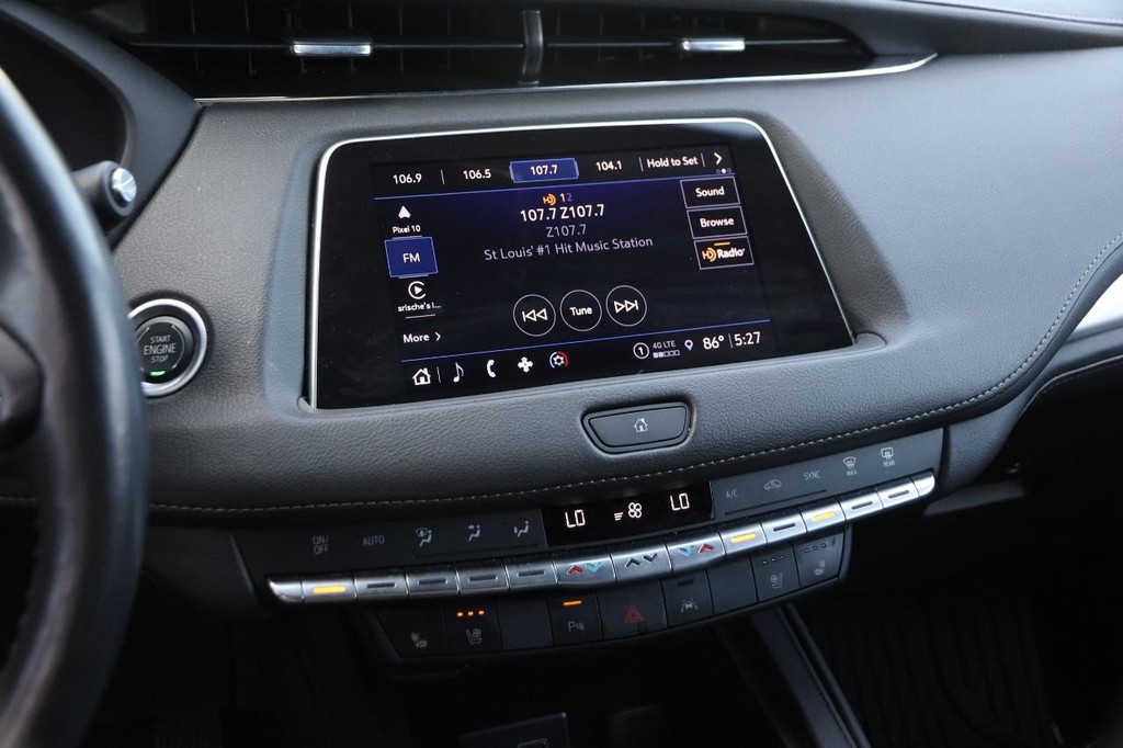 Cadillac XT4 Vehicle Image 16