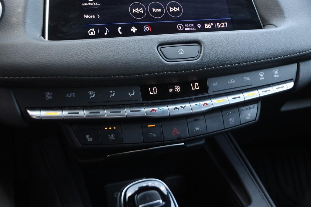 Cadillac XT4 Vehicle Image 19