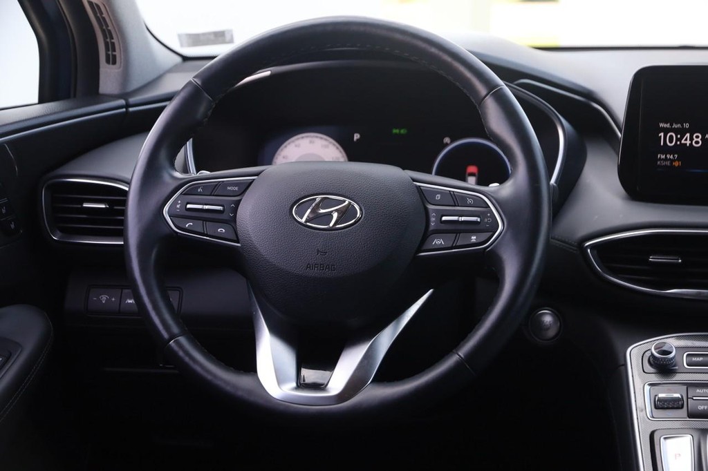 Hyundai Santa Fe Vehicle Full-screen Gallery Image 24