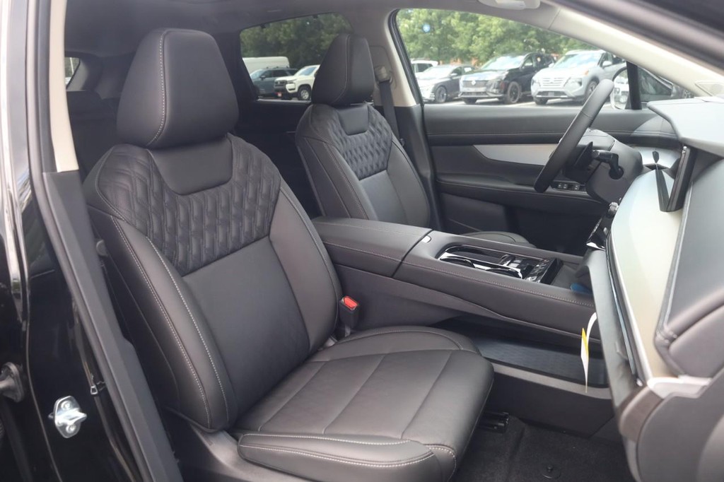 Nissan Murano Vehicle Image 21